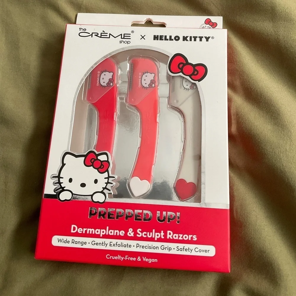 Hello Kitty Wet Brush‎ Detangler and Dermaplane & Scupt Razors